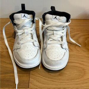 Nike Air Jordan 1 Mid SE (Toddler Size 10C) White/Black